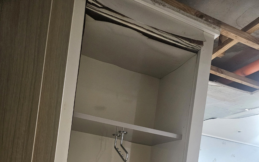에어컨 공용 배수관역류 누수 천장